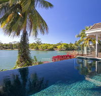 22 Noosa Parade - Gold Coast 4U