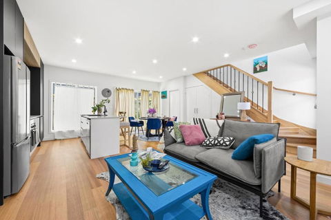 Bellfield Estate Modern 2Bed 2Bath Townhouse - Accommodation Gold Coast 0