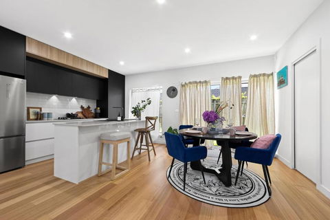 Bellfield Estate Modern 2Bed 2Bath Townhouse - Accommodation Gold Coast 4