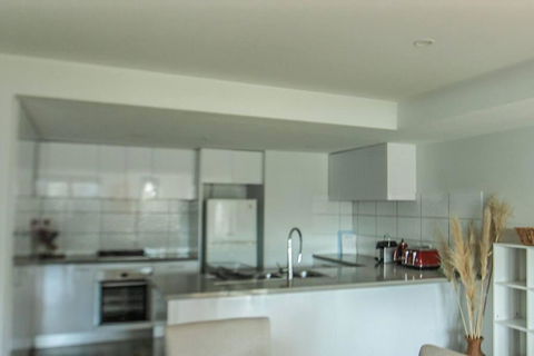Boutique Heidelberg Heights 2BR Apartment - G01 - Accommodation Gold Coast 3