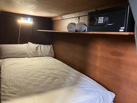 C And C Backpack - Accommodation Gold Coast 4