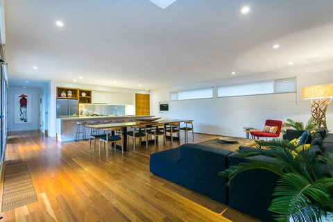 C-Escape - Accommodation Gold Coast 3
