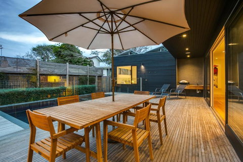 C-Escape - Accommodation Gold Coast 2