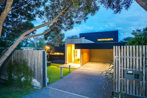 C-Escape - Accommodation Gold Coast 1