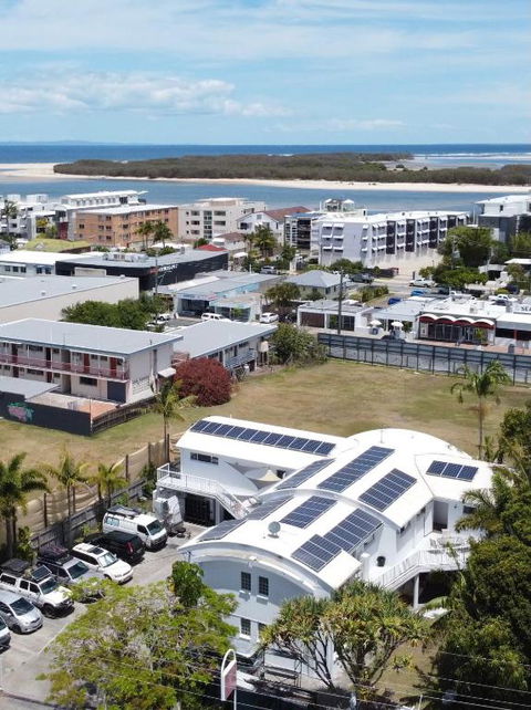 CALI Backpackers - Accommodation Gold Coast 2