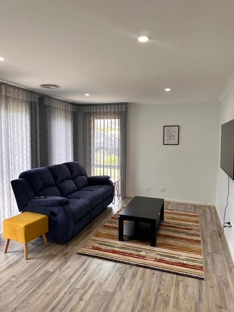 Canberra 3 Bedroom Home To Remember - Accommodation Gold Coast 3