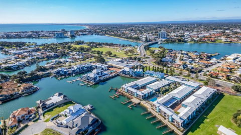 C Mandurah Apartment Resort - Accommodation Gold Coast 0