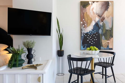 CASA PAPAYA Adults Only Apartment - Accommodation Gold Coast 2