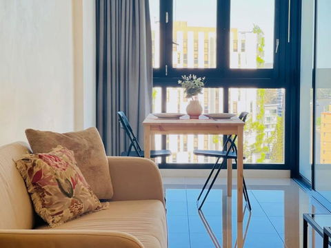 CASSA TOOWONG - Convenient 1B Apt At Central Location With Parking Managed By The Cassa - Accommodation Gold Coast 0
