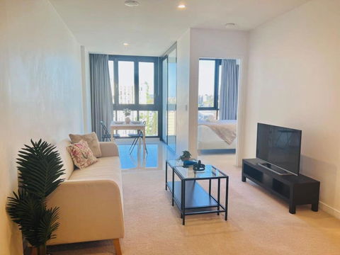 CASSA TOOWONG - Convenient 1B Apt At Central Location With Parking Managed By The Cassa - Accommodation Gold Coast 3