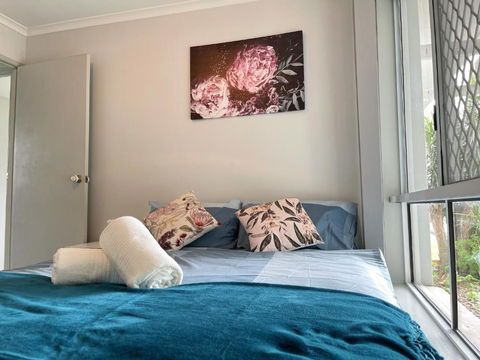 Chill At Runaway Bay - Accommodation Gold Coast 2