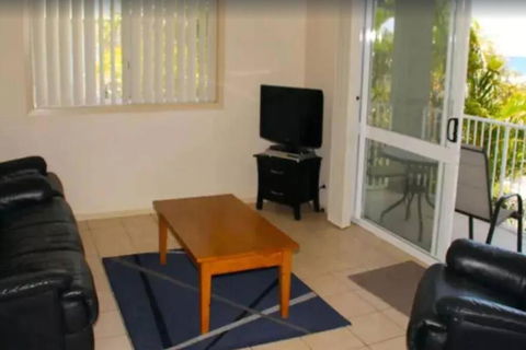 Comfy Unit In Palm Gables Palm Beach! - 1 Gold Coast 1