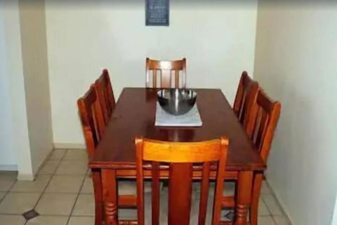 Comfy Unit In Palm Gables Palm Beach! - 1 Gold Coast 3