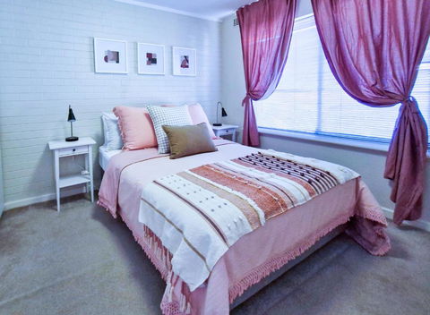 Crawley Cosy Urban Retreat Close To CBD UWA Free Park Netflix - Accommodation Gold Coast 1