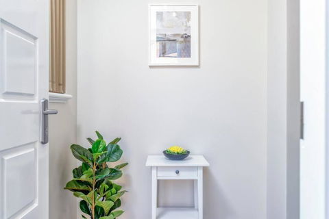 Delightful Getaway Steps From Attractions & Amenities - Gold Coast 4U 2