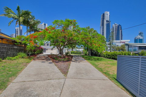 29 Stanhill Drive - Accommodation Gold Coast 2