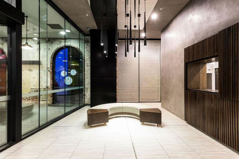 2BR 2BATH + CAR = QUALITY & STYLE IN MELBOURNE CBD - Accommodation Gold Coast 3