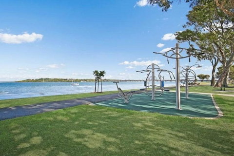 2nd Floor Unit With Water Views And Pool - Karoonda Sands, Bongaree - Accommodation Gold Coast 1