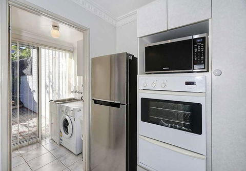 3 Oceans Apartments - Scarborough - Gold Coast 4U 0