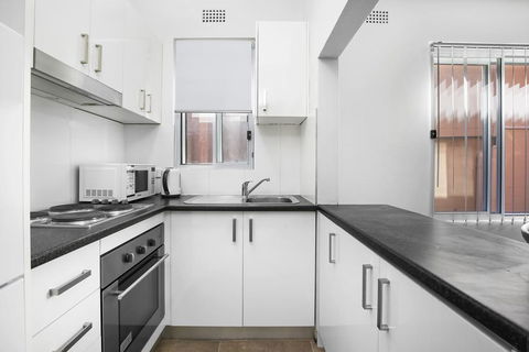 3 South Pacific Apartments - Accommodation Gold Coast 3