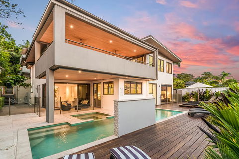 3/23 Murphy Street - Luxury Holiday Villa - Accommodation Gold Coast 0