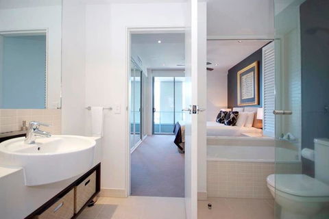 301 Harbour Lights - 1 Gold Coast 1