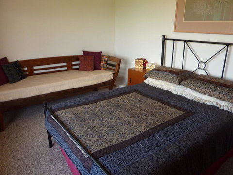 31 Elizabeth Crescent - Accommodation Gold Coast 1