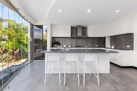 31 Witta Circle - Gold Coast 4U 1
