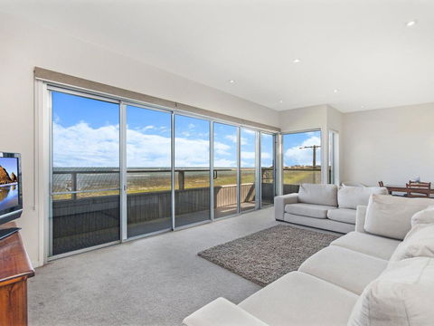 38 OCEANE - Gold Coast 4U 3
