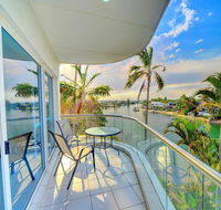 3br Broadbeach Lakefront Apartment - Gold Coast 4U