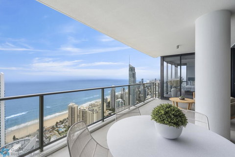 4 Bedroom Sub Penthouse Lvl 60 At Circle On Cavill - Accommodation Gold Coast 0