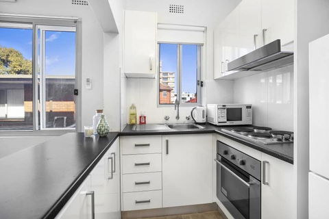 4 South Pacific 2 Bedrooms - Accommodation Gold Coast 1