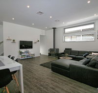 43B Twynam Street - The Falls on Twynam - Accommodation Gold Coast
