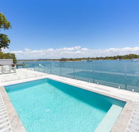 44 Noosa Parade - Gold Coast 4U