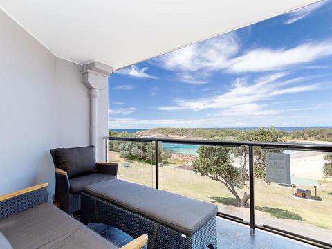 5 'The Outlook', 4 Ocean Parade - Overlooking Boat Harbour Beach And Ducted Air Conditioning - Gold Coast 4U 0