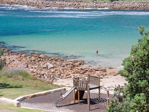 5 'The Outlook', 4 Ocean Parade - Overlooking Boat Harbour Beach And Ducted Air Conditioning - Gold Coast 4U 3