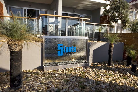 5 Knots Metung - Accommodation Gold Coast 0