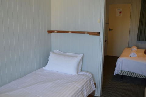 5 Lakeview Plaza - Accommodation Gold Coast 2