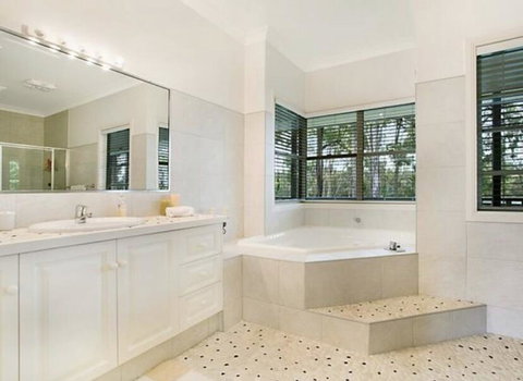 5 Mins To Movie World & Pet Friendly - Accommodation Gold Coast 2
