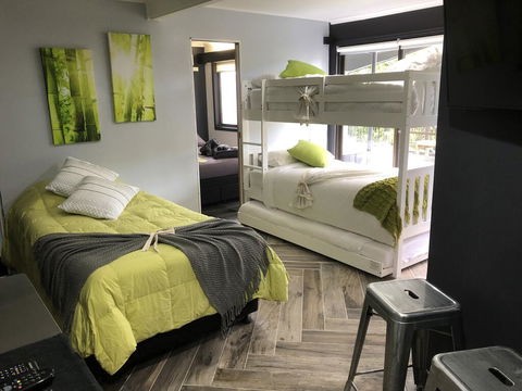 51 Beachcomber Avenue Brahmini Lodge - Gold Coast 4U 1