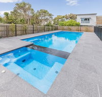 52 ON BAYVIEW - PET FRIENDLY OUTSIDE ONLY - Accommodation Gold Coast