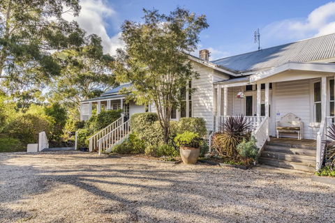 65 Main Guesthouse - Gold Coast 4U 1