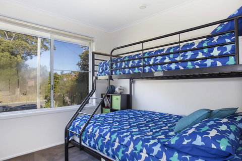 77 Lake Entrance Rd - Waterfront Wonder - 1 Gold Coast 1