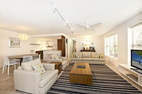 8 Alderly - Gold Coast 4U 2