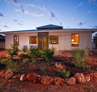 9 Skipjack Circle - Lovely Pet-Friendly Holiday Home with a Breezeway - Gold Coast 4U