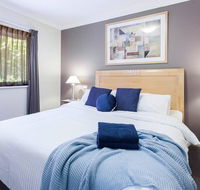 A Comfy 2BR Home Top Location FREE Parking - Gold Coast 4U