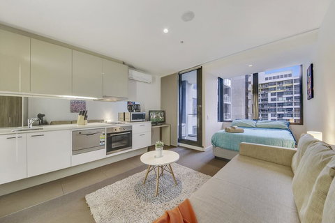 A Lovely Studio Next To Southern Cross - 1 Gold Coast 1