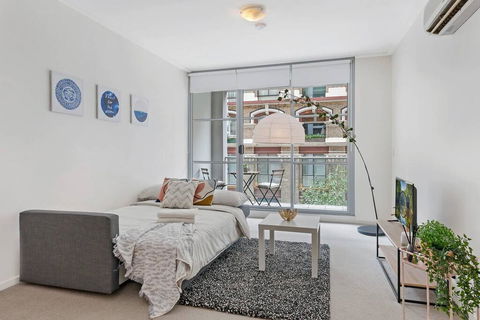 A Modern & Stylish Studio Near Darling Harbour - Accommodation Gold Coast 3