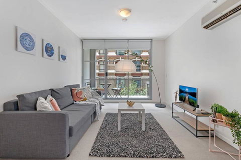 A Modern & Stylish Studio Near Darling Harbour - Accommodation Gold Coast 2