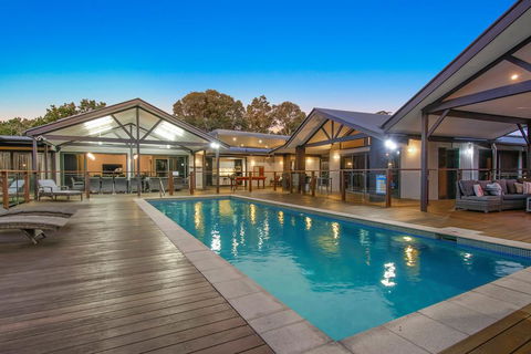 A PERFECT STAY - Lennox Unique Coastal Retreat - Gold Coast 4U 0